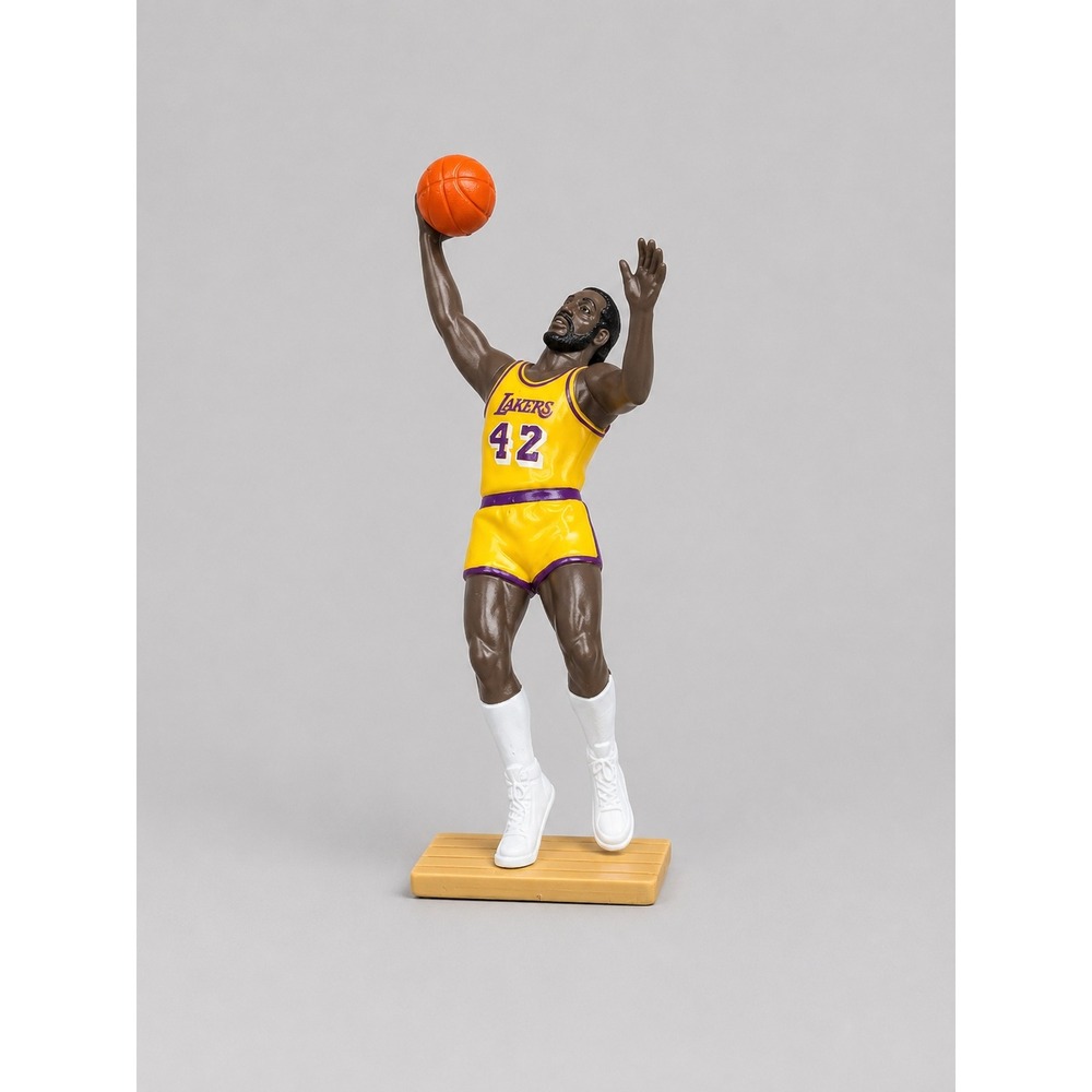 Vintage James Worthy Los Angeles Lakers NBA Action Figure #42 Slam Dunk Pose